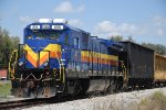 Trailing GE on the northbound Desoto turn